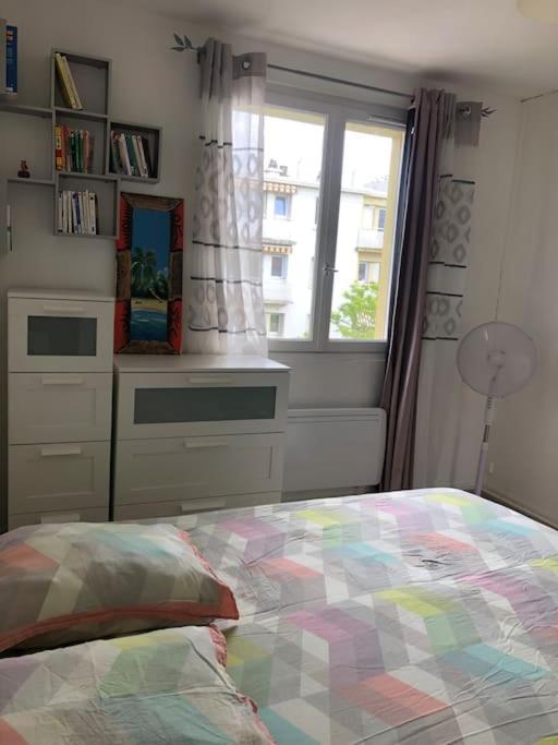 Appartement Balcon, Place De Parking, Centre Ville วาลองซ์ ภายนอก รูปภาพ