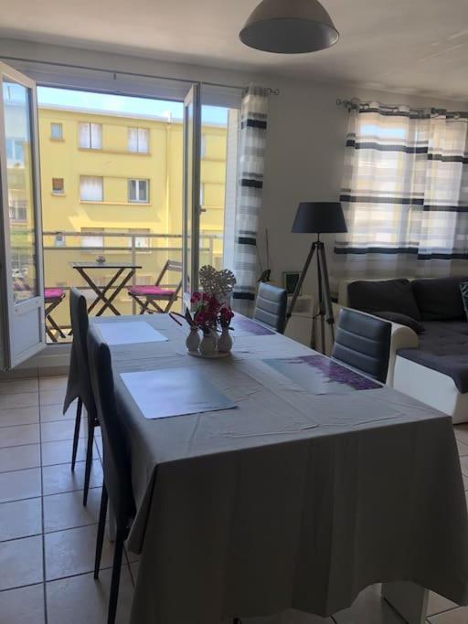 Appartement Balcon, Place De Parking, Centre Ville วาลองซ์ ภายนอก รูปภาพ