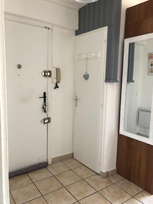 Appartement Balcon, Place De Parking, Centre Ville วาลองซ์ ภายนอก รูปภาพ
