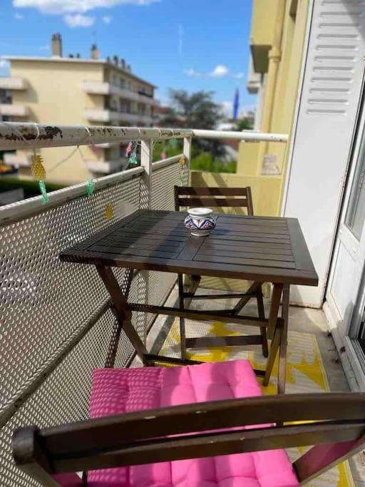 Appartement Balcon, Place De Parking, Centre Ville วาลองซ์ ภายนอก รูปภาพ