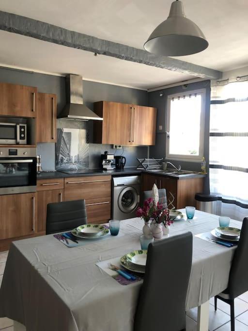 Appartement Balcon, Place De Parking, Centre Ville วาลองซ์ ภายนอก รูปภาพ