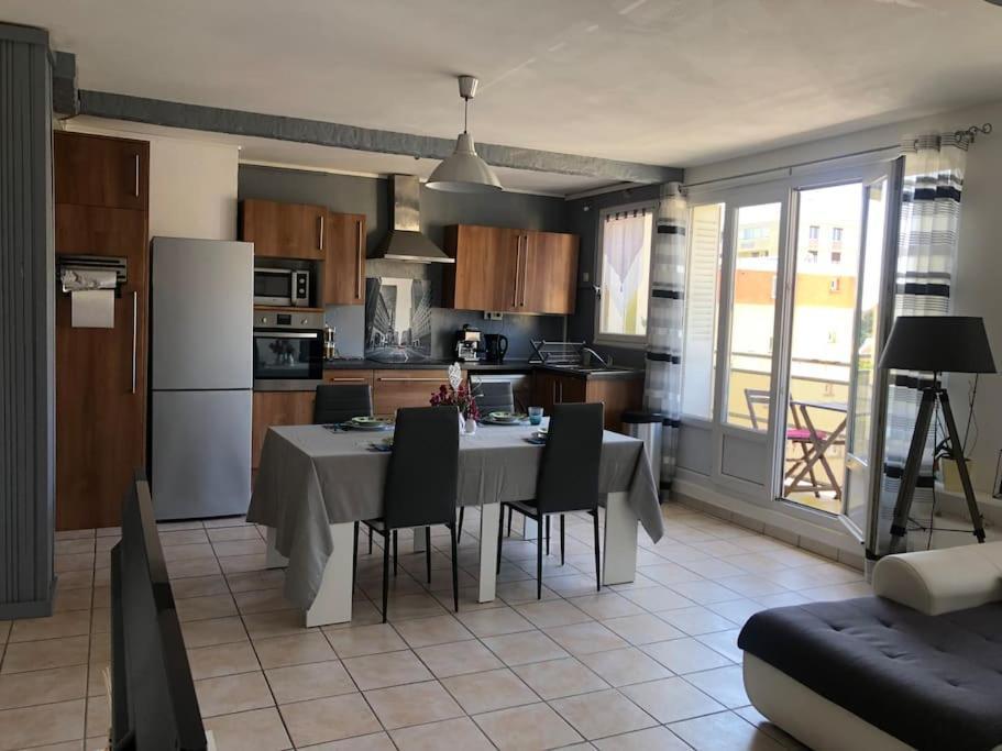 Appartement Balcon, Place De Parking, Centre Ville วาลองซ์ ภายนอก รูปภาพ